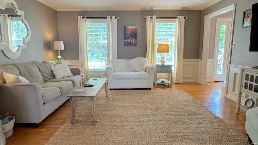 8108 Washington Avenue, Evansville, IN 47715 - #2
