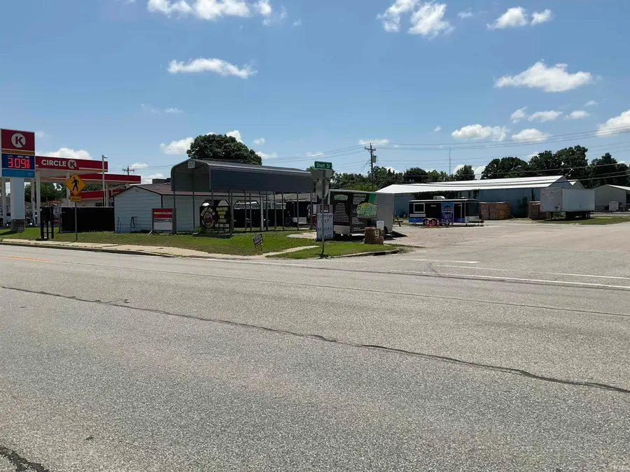 470 W Morgan Street, Spencer, IN 47460 - #2