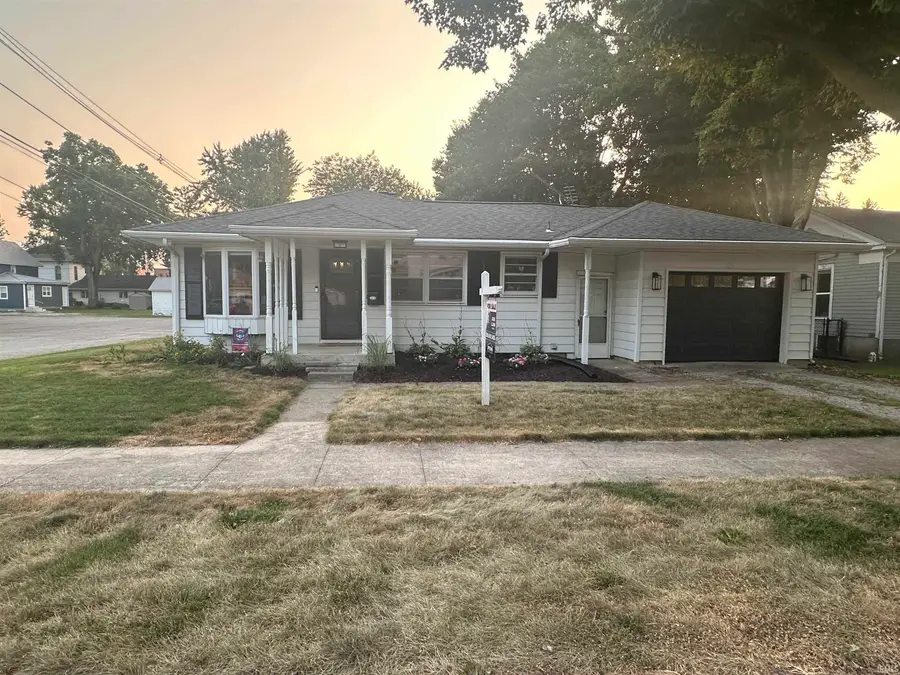 109 N Elm Street, Albion, IN 46701 - #2