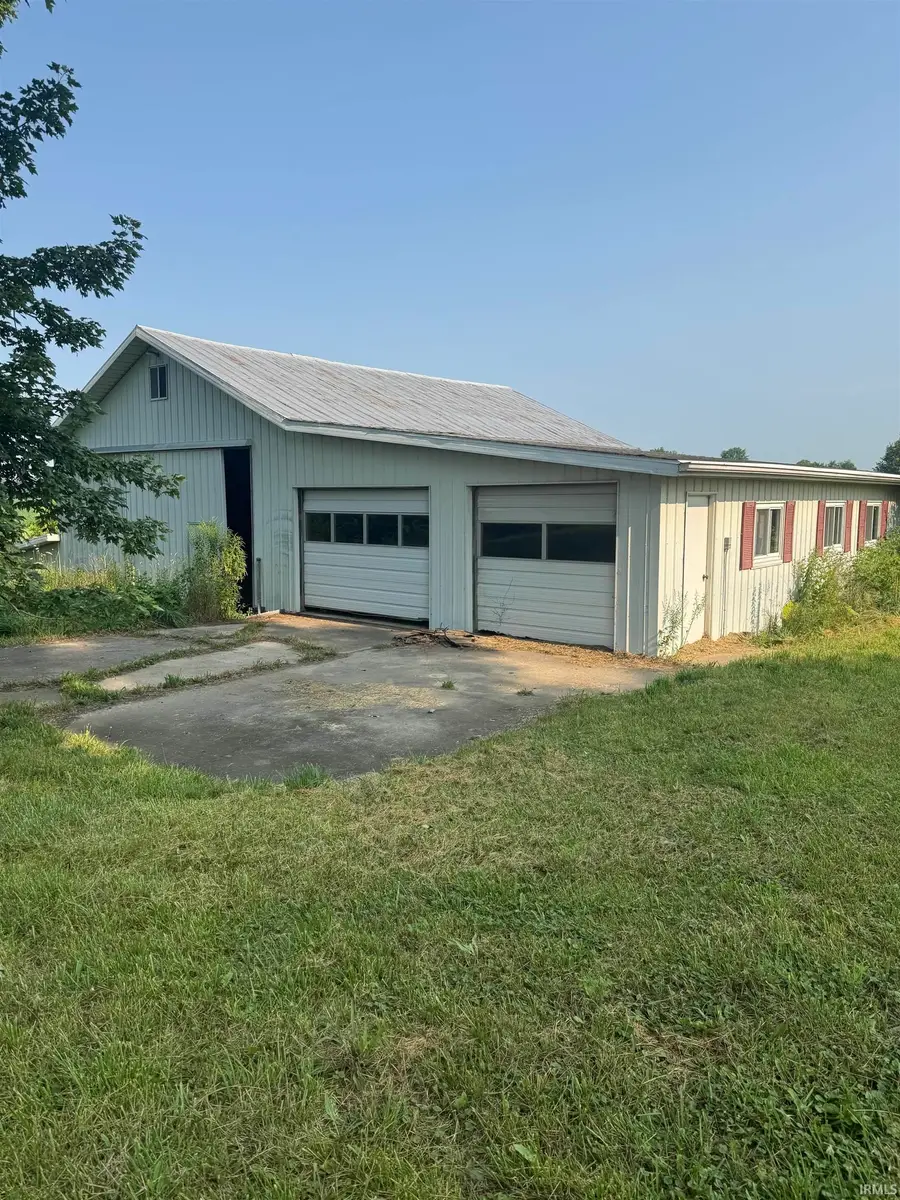 1521 N 400 E Street, Warsaw, IN 46582 - #2