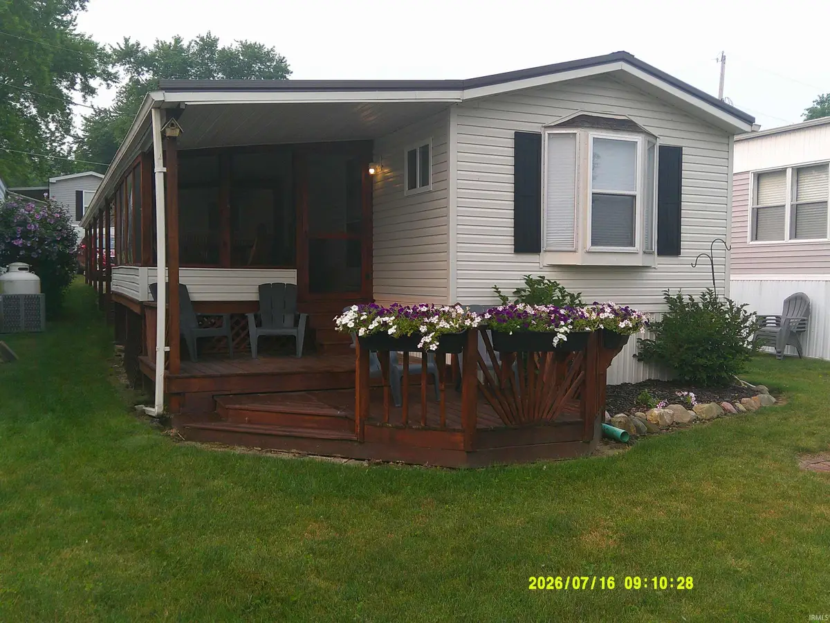 215 Lane 101 Hamilton Lk #33, Hamilton, IN 46742 - #1