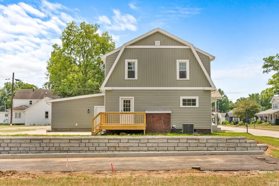 1007 N Wayne Street, North Manchester, IN 46962 - #2