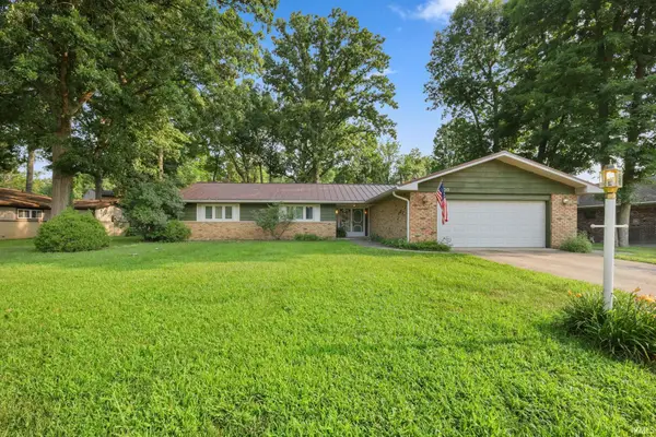 2300 W Woodmont Drive, Muncie, IN 47304