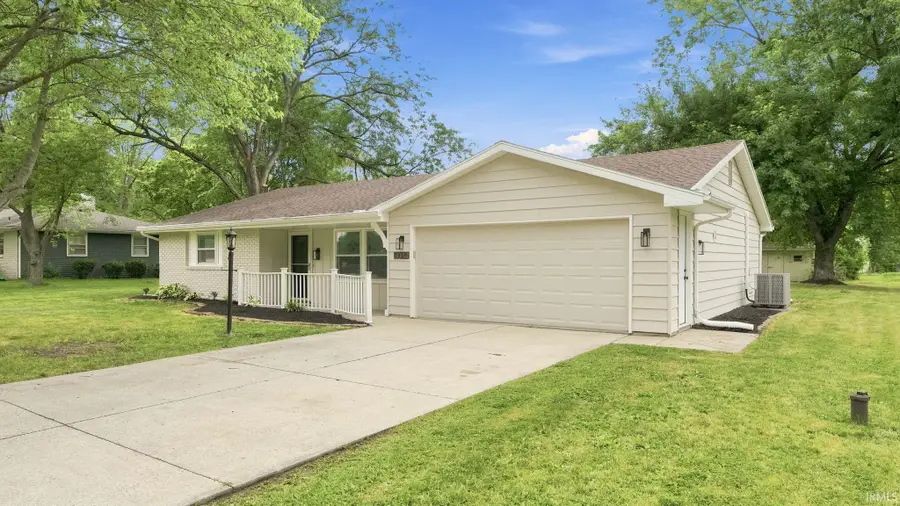 10026 Jamaica Drive, Fort Wayne, IN 46825 - #2