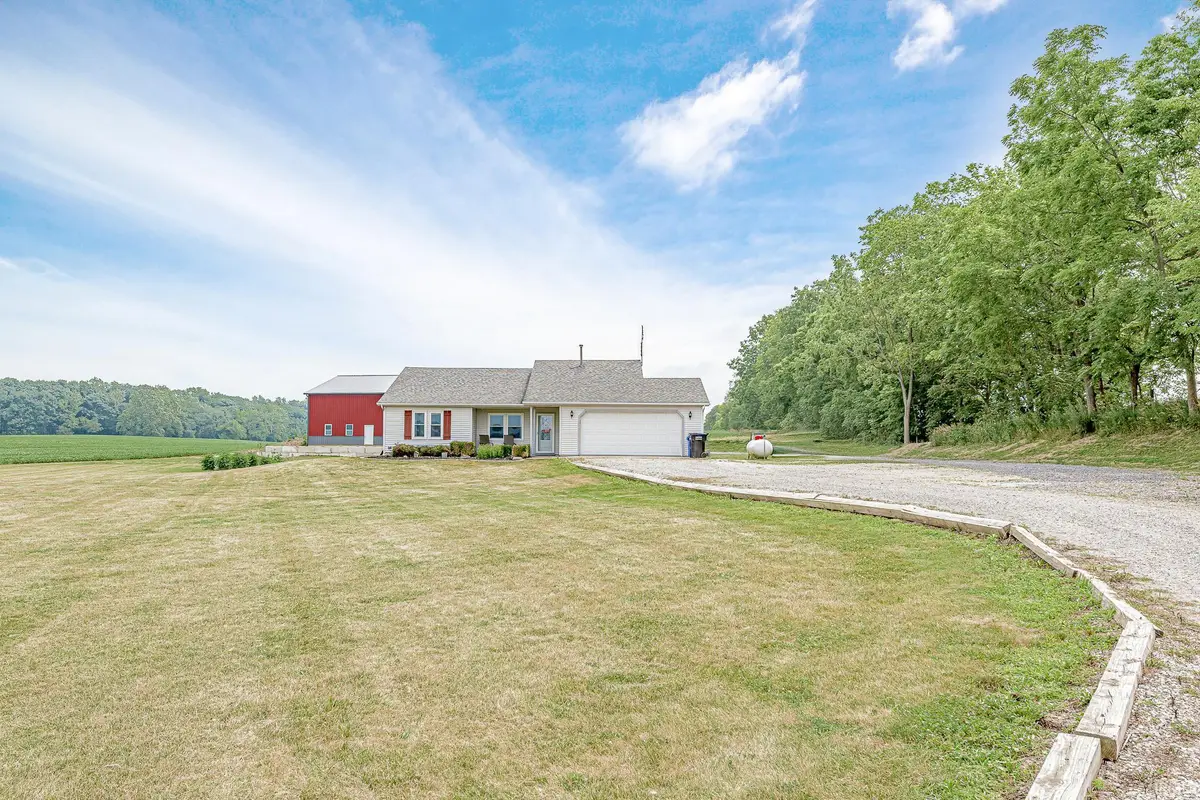 5010 N 550 W Road, Columbia City, IN 46725 - #1