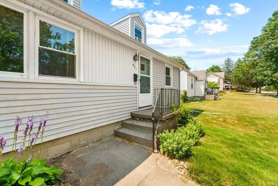 607 E 5th Street, North Manchester, IN 46962 - #3