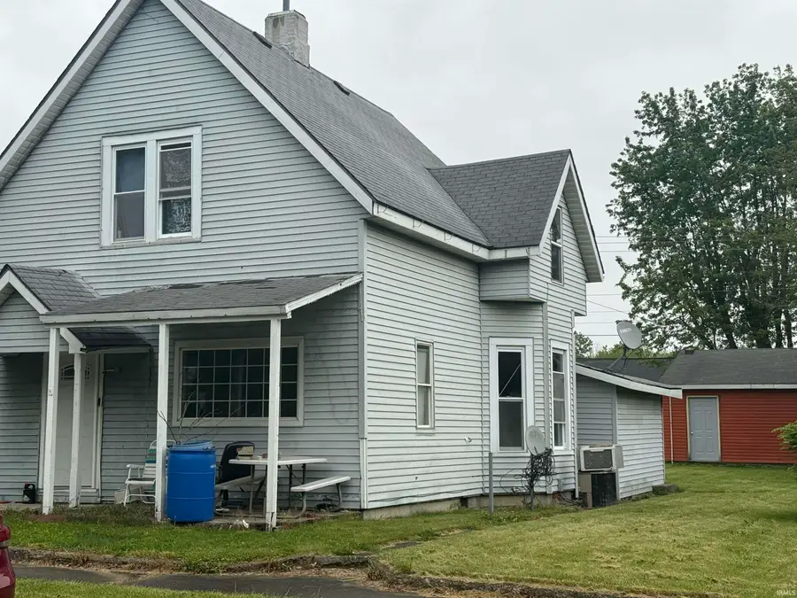 607 S Jefferson Street, Hartford City, IN 47348 - #2