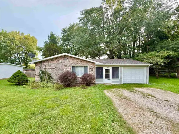 11221 Sharon Drive, Evansville, IN 47712