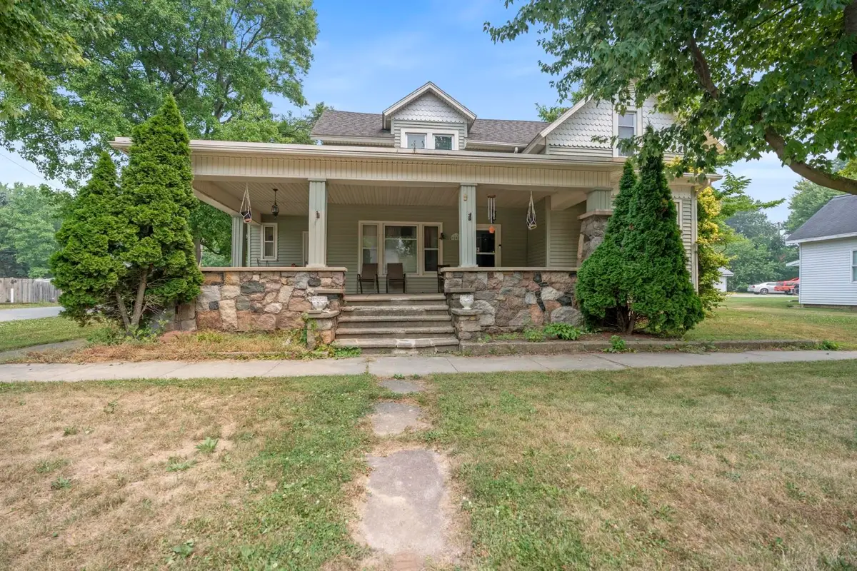 208 N Jefferson Street, Silver Lake, IN 46982 - #1