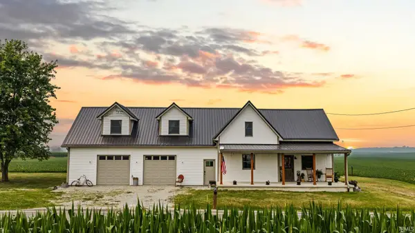 4825 S 700 W, Mentone, IN 46539