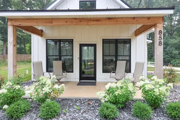 858 Lions Drive, Rome City, IN 46784