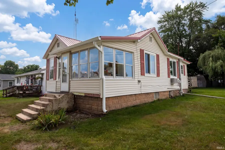 411 N Franklin Street, Mentone, IN 46539 - #2