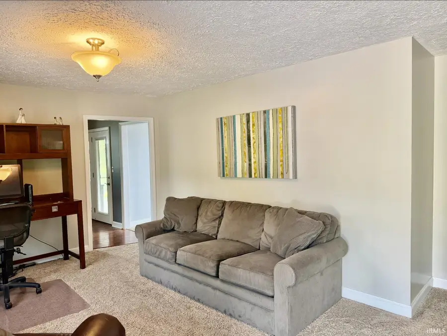 1633 N Royal Oaks Drive, Monticello, IN 47960 - #3