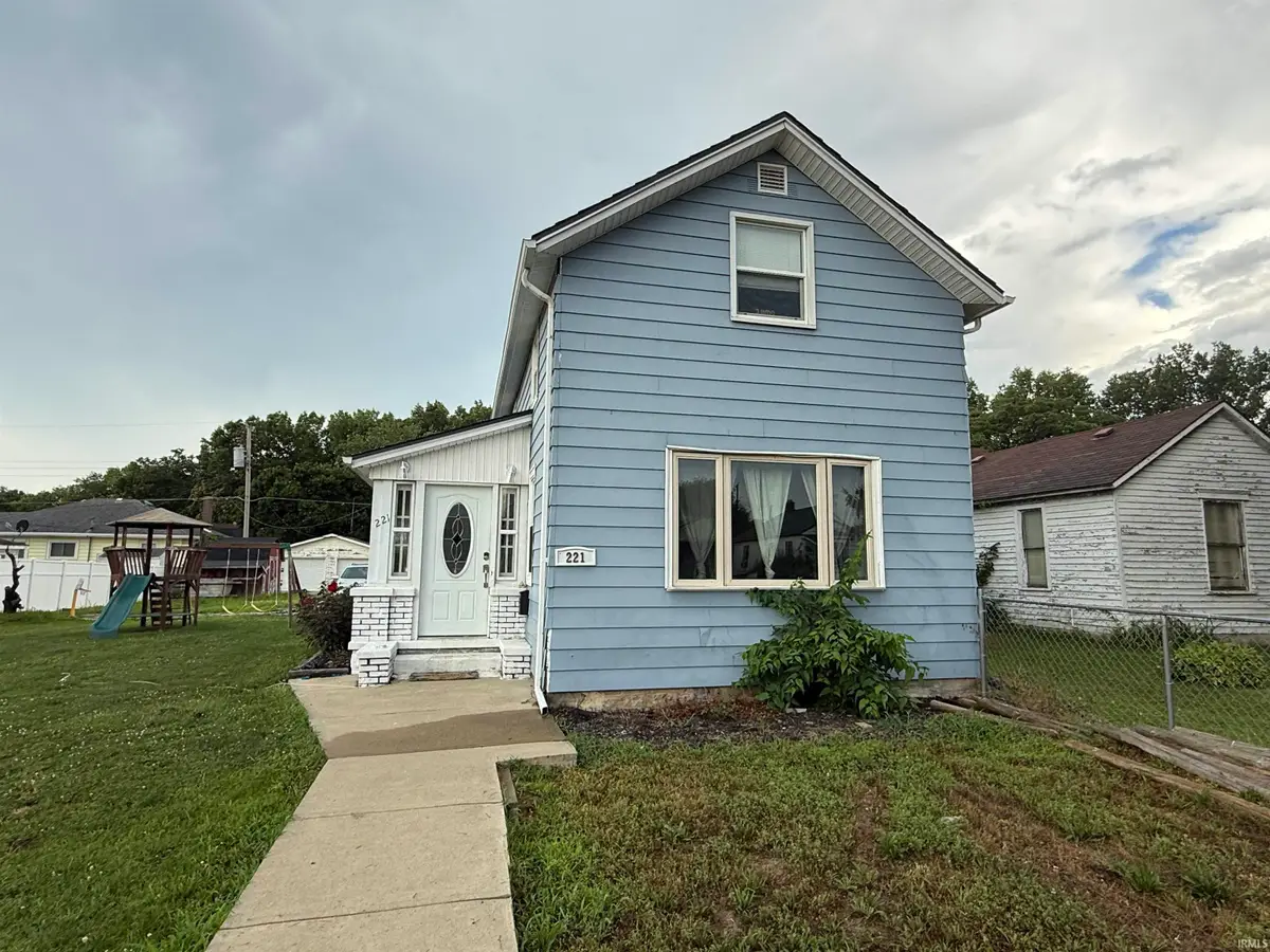 221 Grove Street, Logansport, IN 46947 - #1