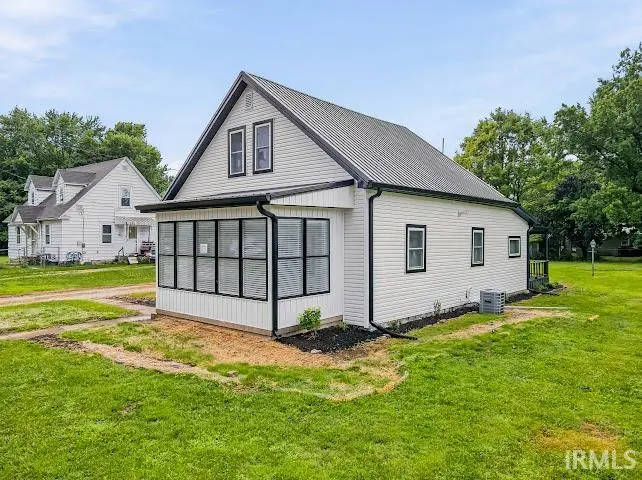 1201 E 30th Street, Marion, IN 46953 - #1