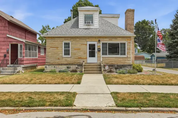 702 N Van Buren Street, Auburn, IN 46706