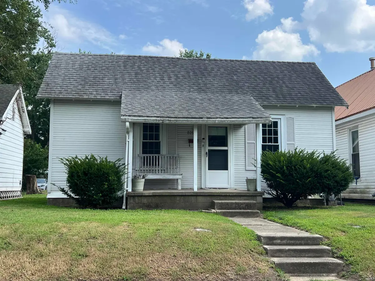 809 N 12th Street, Vincennes, IN 47591 - #1
