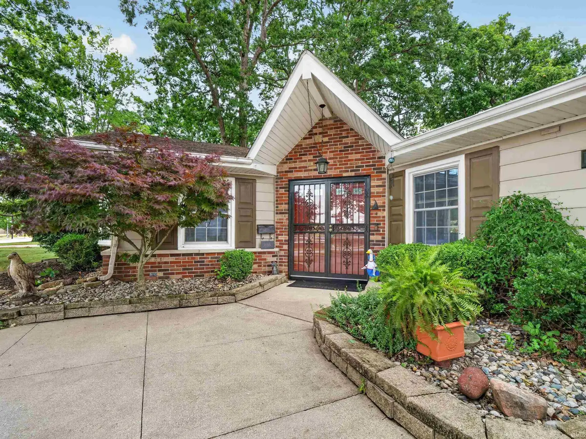 4701 Fairlawn Pass, Fort Wayne, IN 46815 - #1