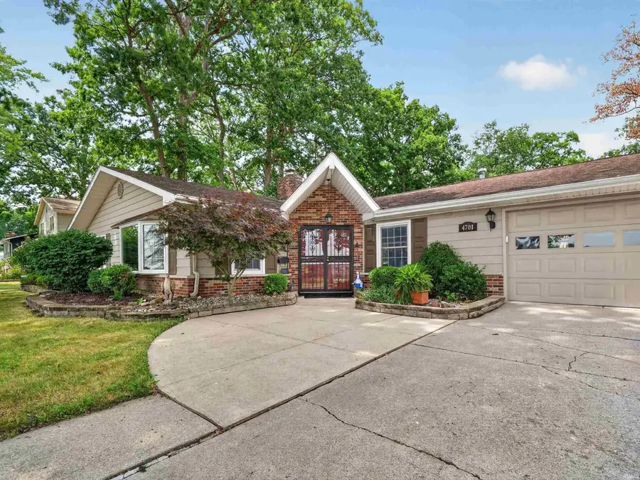 4701 Fairlawn Pass, Fort Wayne, IN 46815 - #2