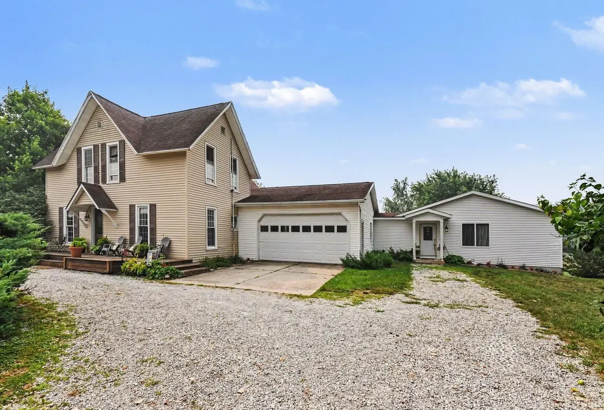18440 County Road 42, Goshen, IN 46526 - #1