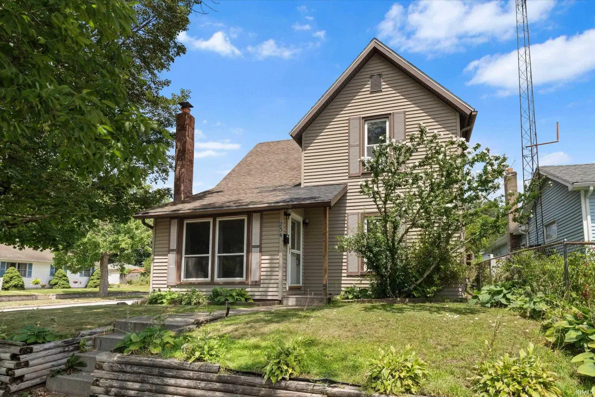 234 W Lawrence Street, Mishawaka, IN 46545 - #1