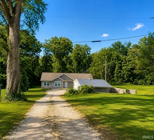 1319 W Commerce Street, Brownstown, IN 47220