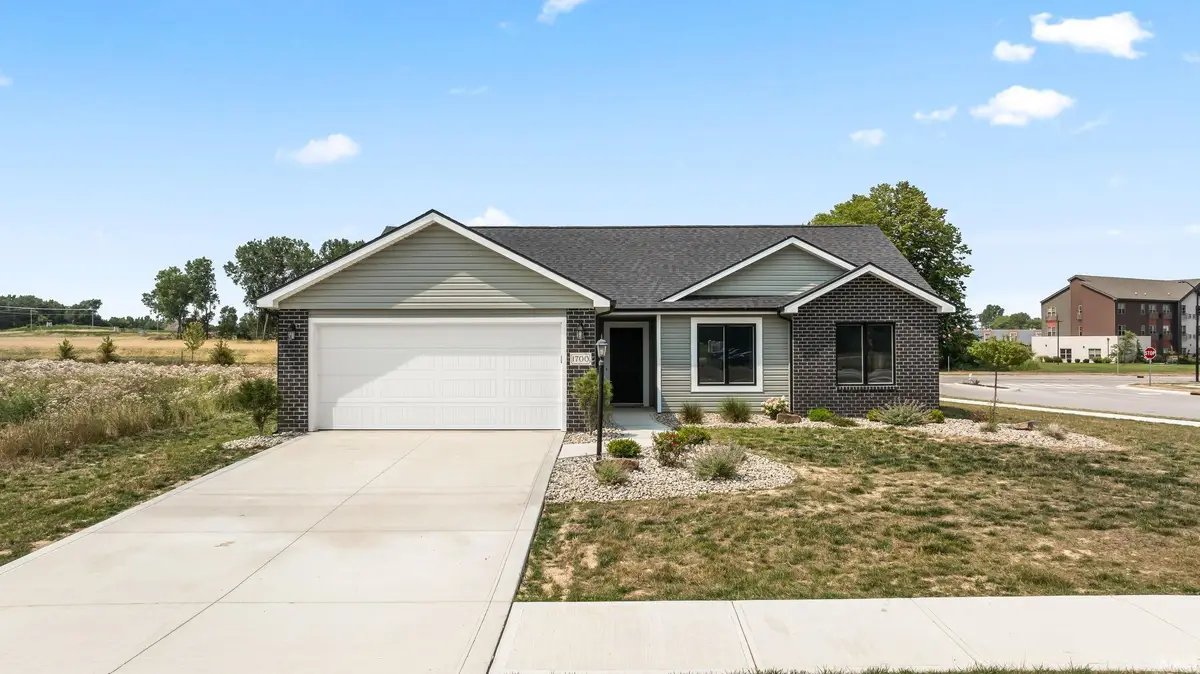 1700 Badger Lane, Auburn, IN 46706 - #1