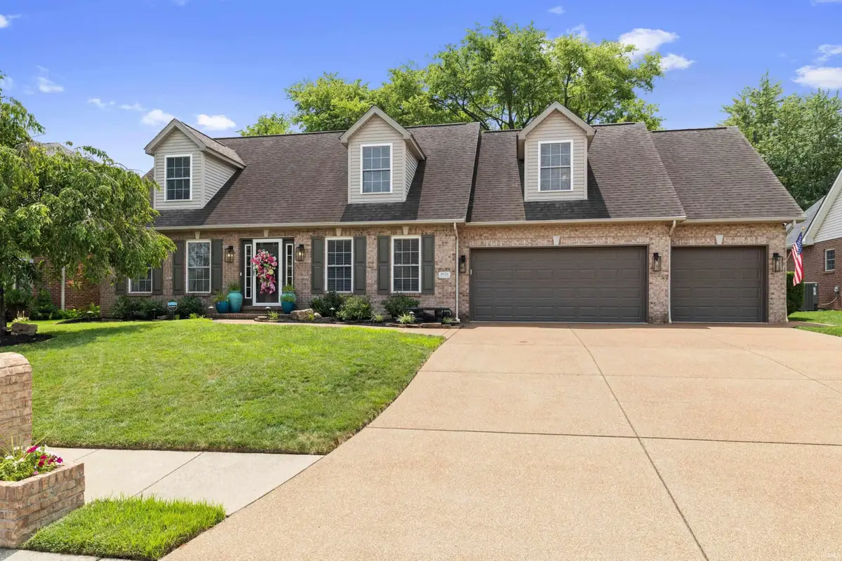 8928 Calvin Circle, Newburgh, IN 47630 - #1