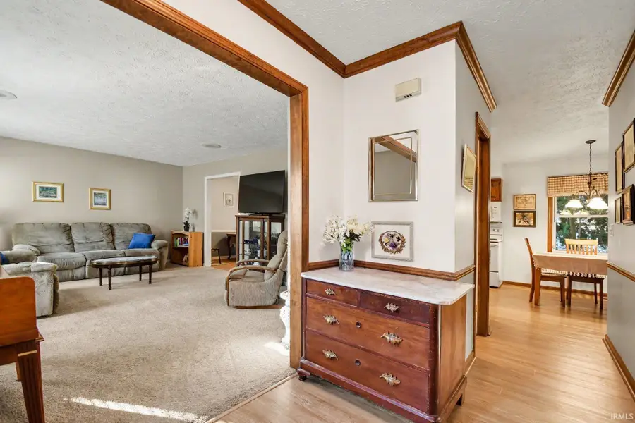 2717 Belknap Lane, Mishawaka, IN 46544 - #2