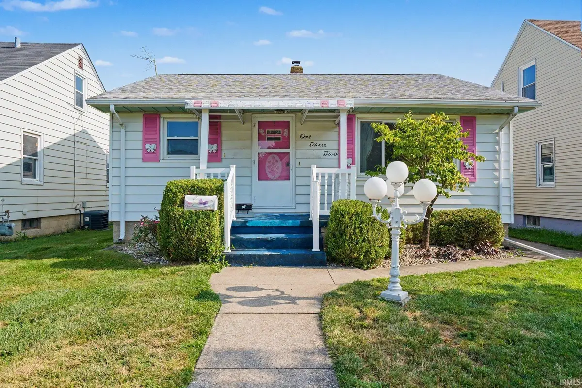 132 E 16th Street, Mishawaka, IN 46544 - #1