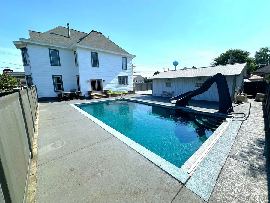 400 S Prairie Street, Brookston, IN 47923 - #2
