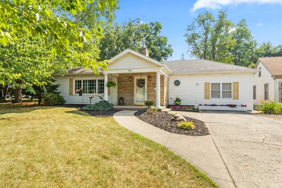 916 Midway Drive, Auburn, IN 46706 - #1