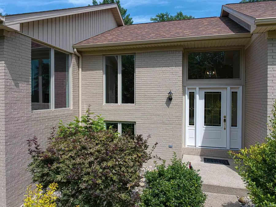 6755 Old Stonehouse Drive, Newburgh, IN 47630 - #2