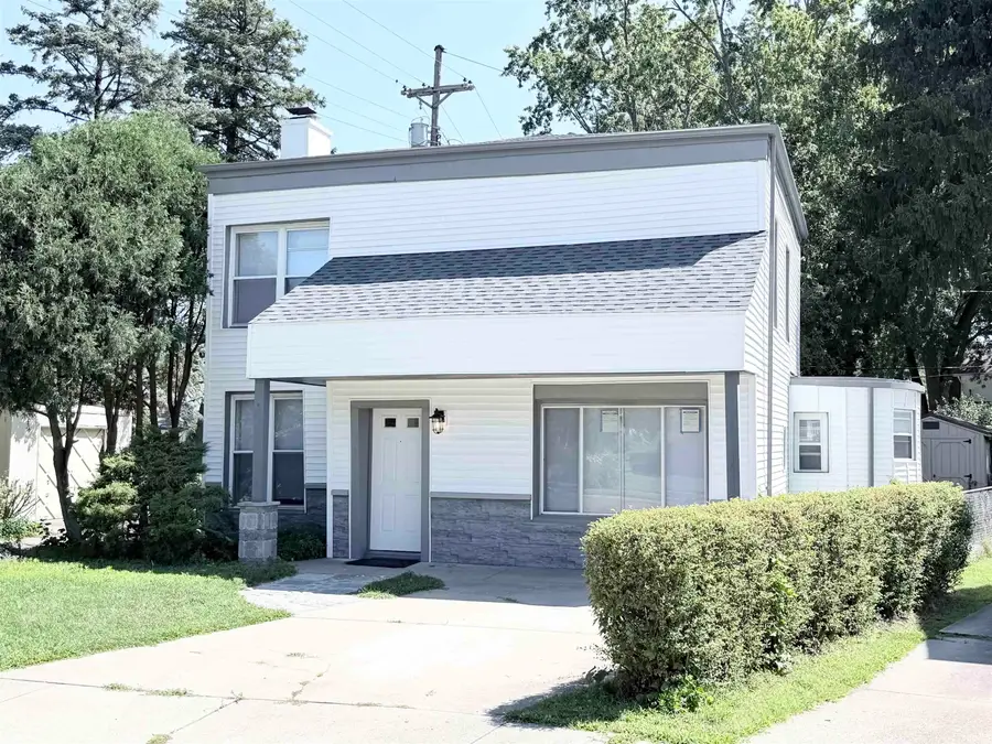 120 Manor Avenue, Elkhart, IN 46613 - #2