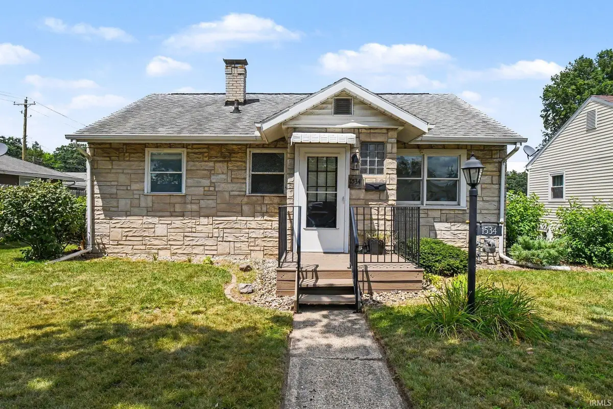 1534 Kilbourn Street, Elkhart, IN 46514 - #1