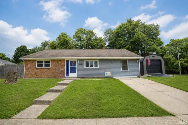 1225 Viking Drive, South Bend, IN 46628
