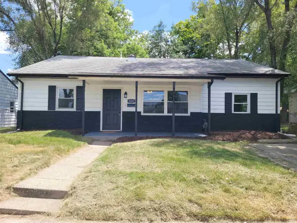 824 S 15th Street, Vincennes, IN 47591