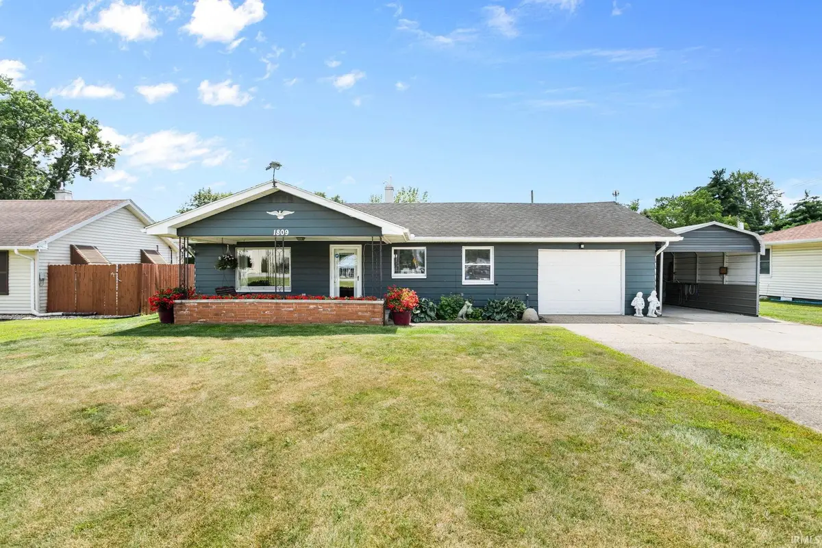 1809 E Mckinley Avenue, Mishawaka, IN 46545 - #1