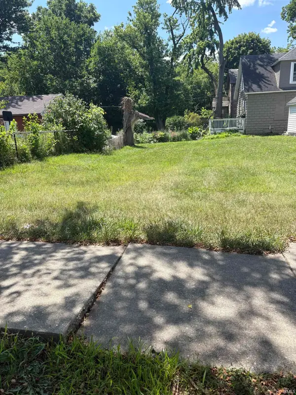 807 Middlebury Street, Elkhart, IN 46516