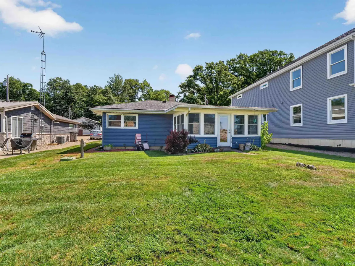 1913 Chapman Lake Drive, Warsaw, IN 46580 - #1