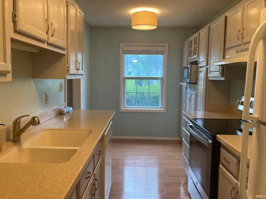 3871 S Laurel Court, Bloomington, IN 47401 - #2
