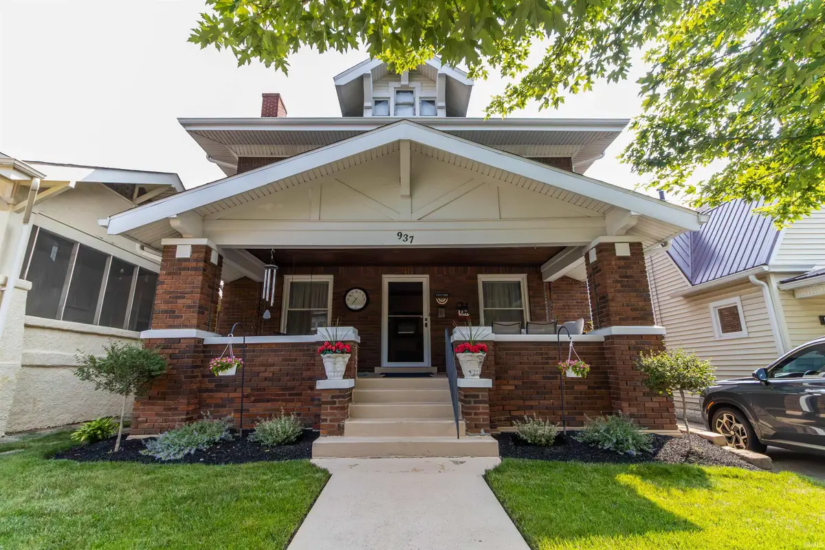 937 Warren Street, Huntington, IN 46750 - #1