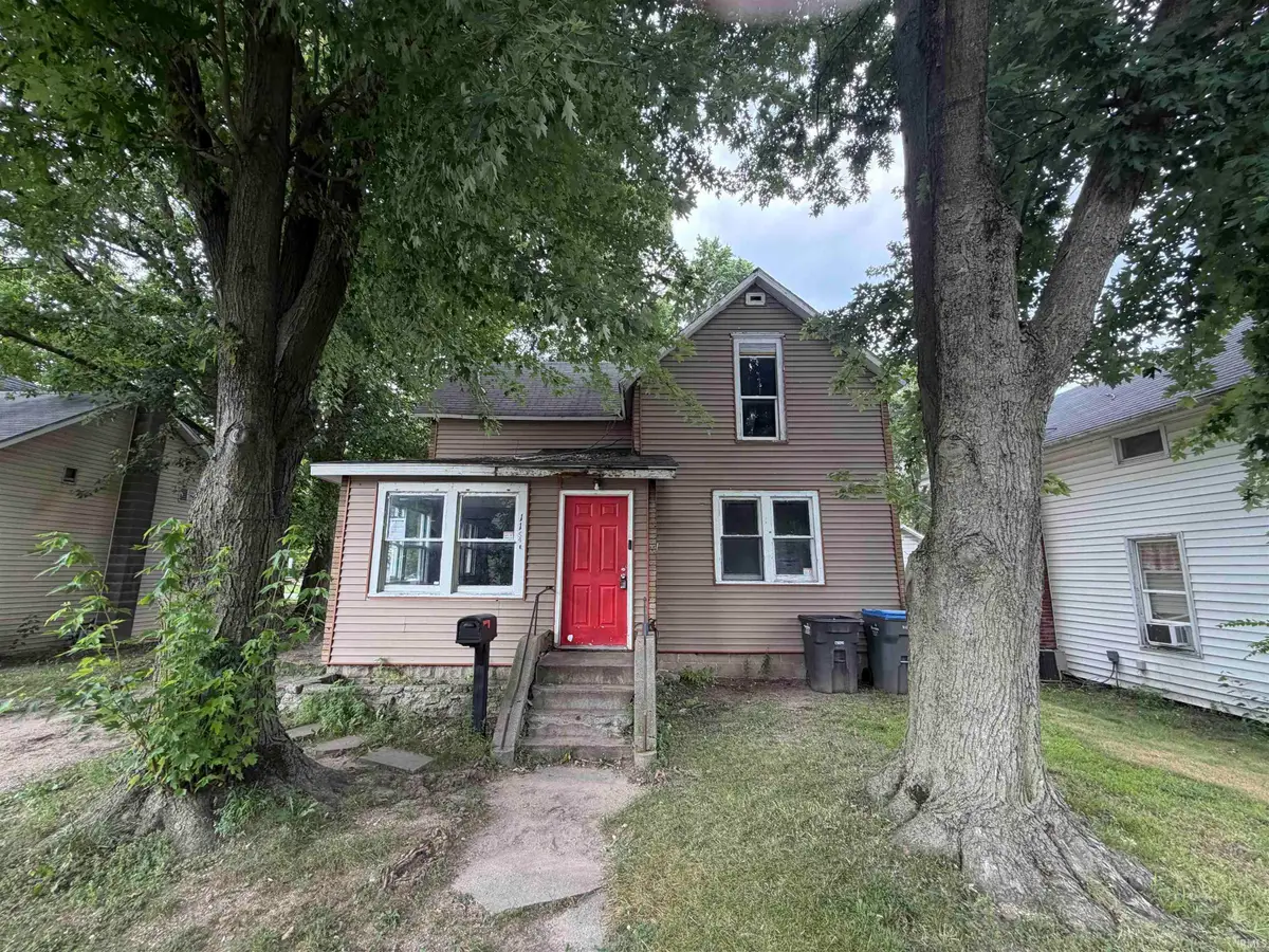 1154 Edwardsburg Avenue, Elkhart, IN 46514 - #1