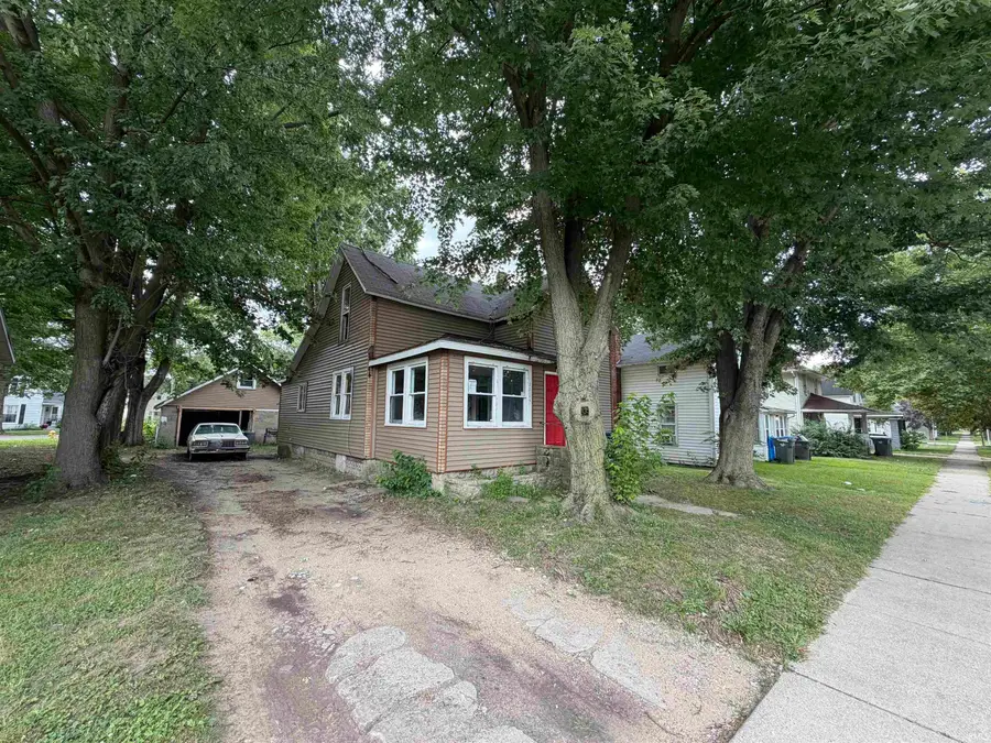 1154 Edwardsburg Avenue, Elkhart, IN 46514 - #2