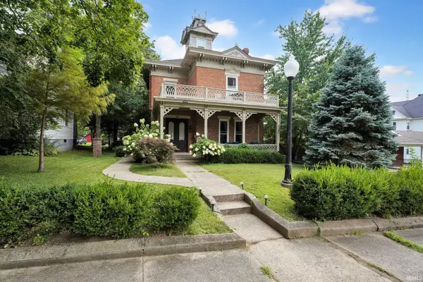119 W 3rd Street, Mount Carmel, IL 62863