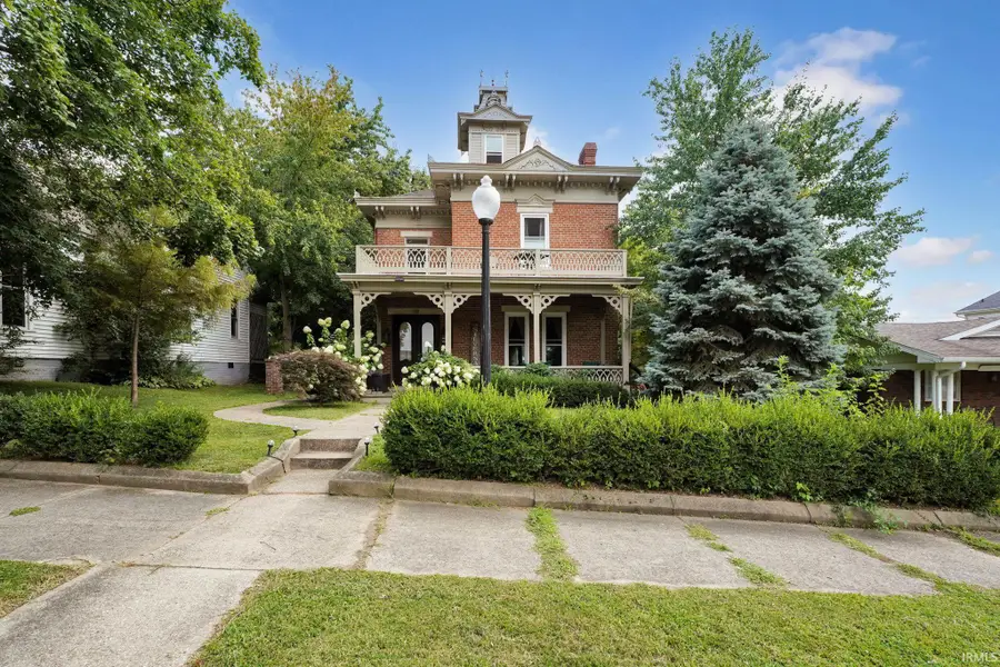 119 W 3rd Street, Mount Carmel, IL 62863 - #2