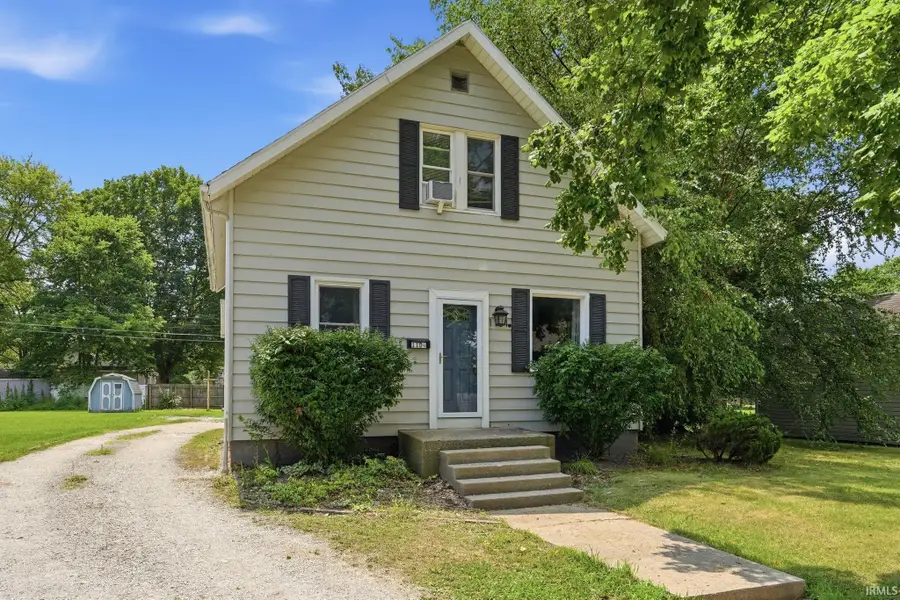 1104 E Ft Wayne Street, Warsaw, IN 46580 - #2