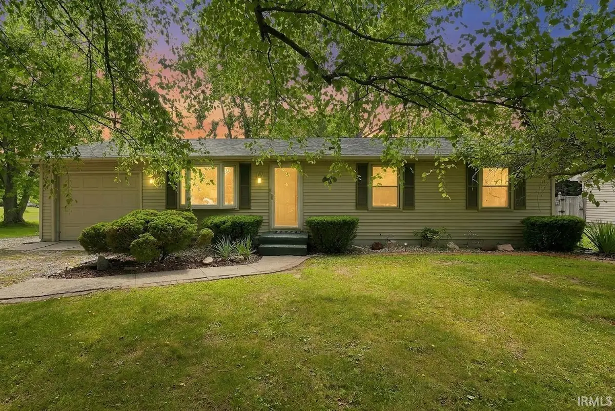 213 West St, Churubusco, IN 46723 - #1