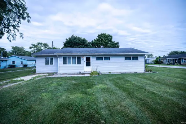 400 Gym Street, Farmland, IN 47340