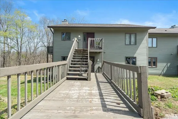 9393 S Pointe Retreat Drive, Bloomington, IN 47401